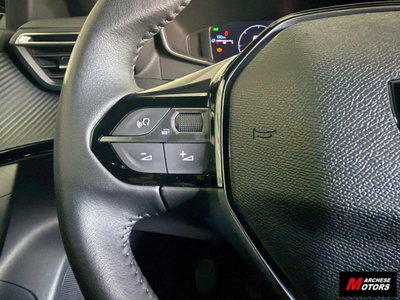 Peugeot 2008 PureTech 100 S&S Allure Pack (15)
