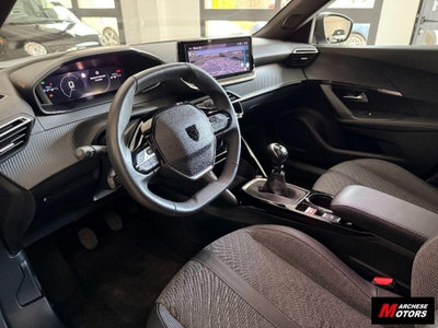 Peugeot 2008 PureTech 100 S&S Allure Pack (8)