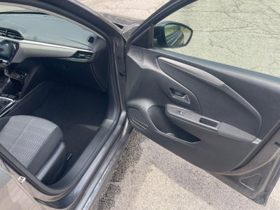 Opel Corsa 1.5 D 100 CV (16)