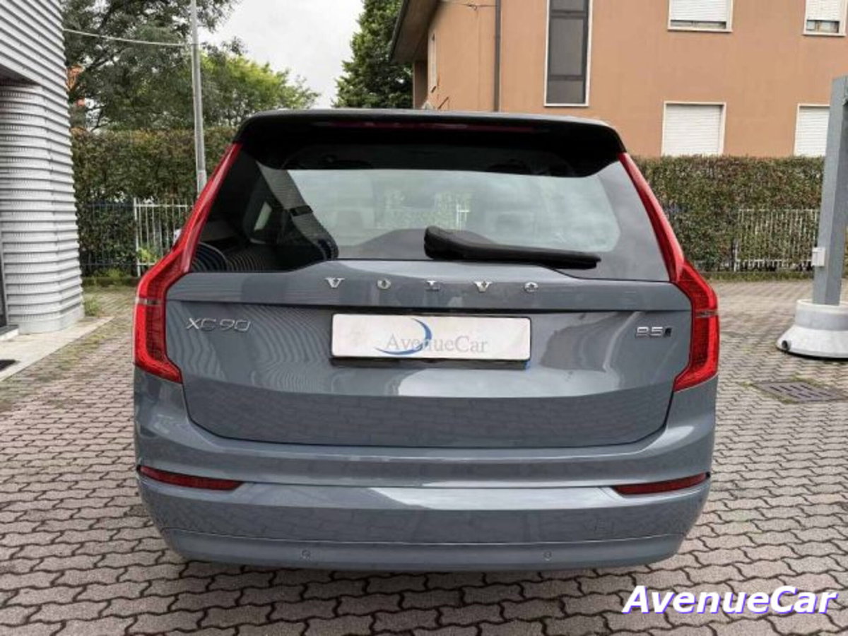 Volvo XC90 B5 (d) AWD automatico 7 posti Core (6)