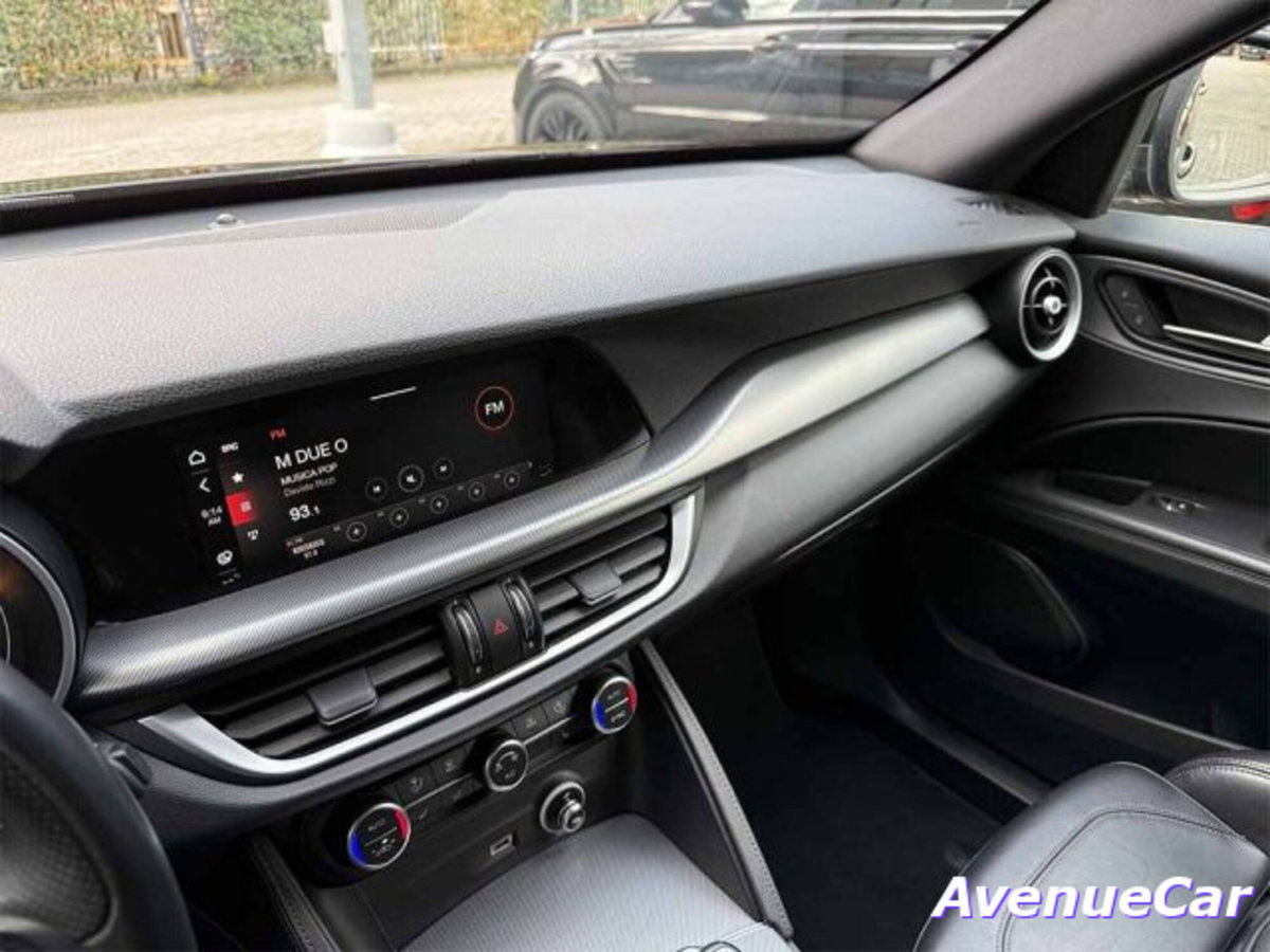 Alfa Romeo Stelvio 2.2 t Veloce Q4 210cv auto (19)