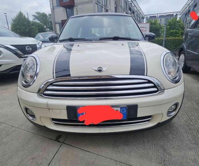 MINI Mini 1.6 16V Cooper (2)