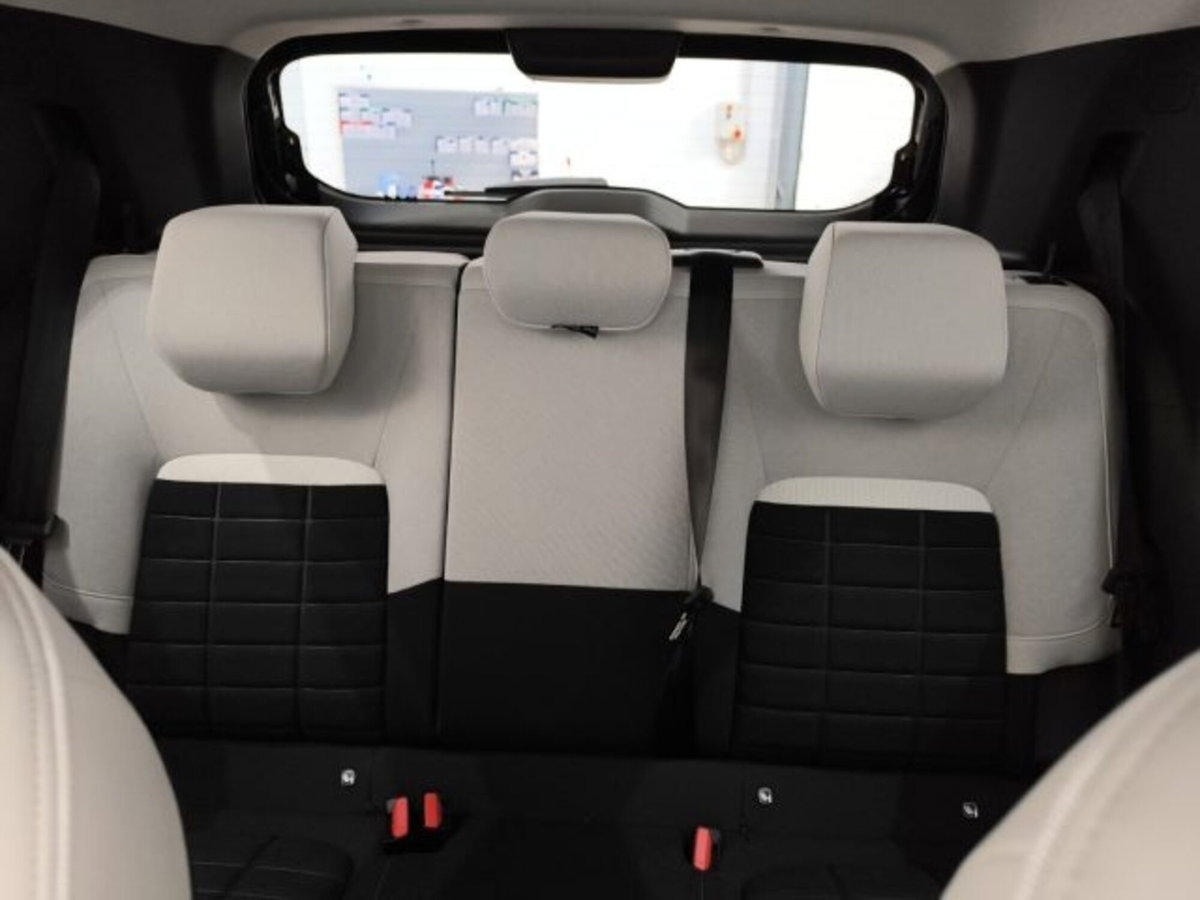 Citroen C3 1.2 puretech turbo Max 100cv s&s (17)