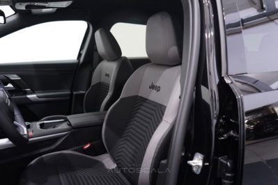 Jeep Compass 1.2 turbo e-hybrid mhev First Edition fwd 145cv edct6 (9)