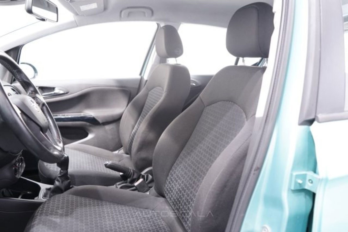 Opel Corsa 1.2 5 porte n-Joy (11)