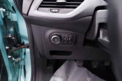 Opel Corsa 1.2 5 porte n-Joy (12)
