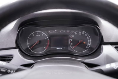 Opel Corsa 1.2 5 porte n-Joy (13)