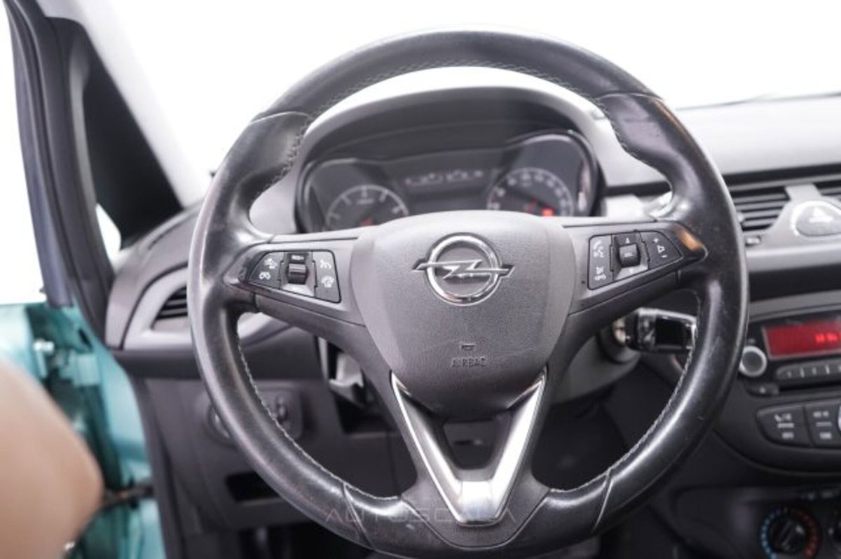 Opel Corsa 1.2 5 porte n-Joy (14)