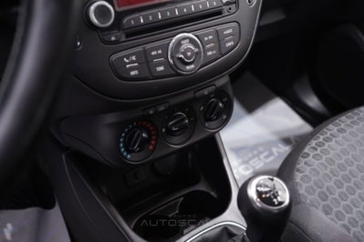 Opel Corsa 1.2 5 porte n-Joy (16)