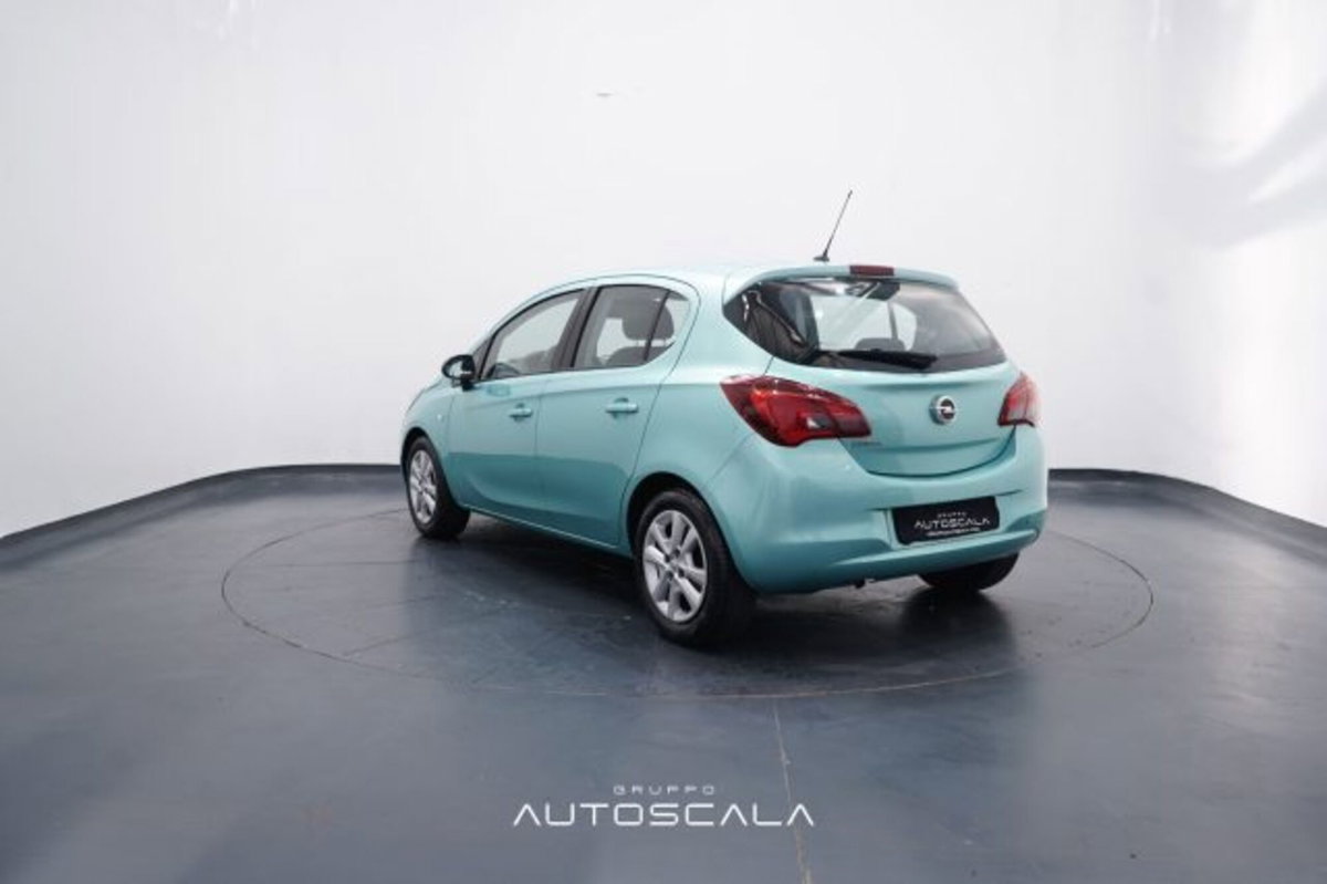 Opel Corsa 1.2 5 porte n-Joy (4)