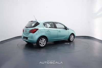 Opel Corsa 1.2 5 porte n-Joy (6)
