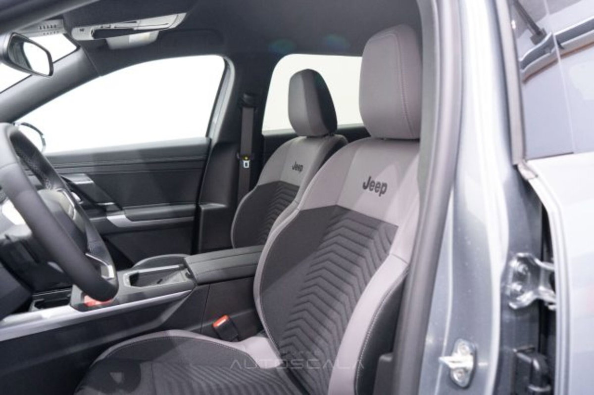 Jeep Compass 1.2 turbo e-hybrid mhev First Edition fwd 145cv edct6 (11)