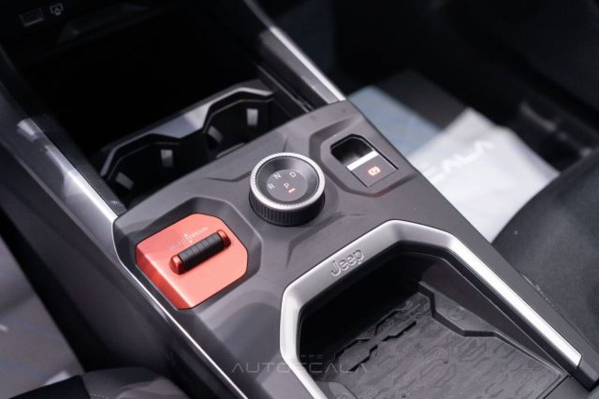 Jeep Compass 1.2 turbo e-hybrid mhev First Edition fwd 145cv edct6 (16)