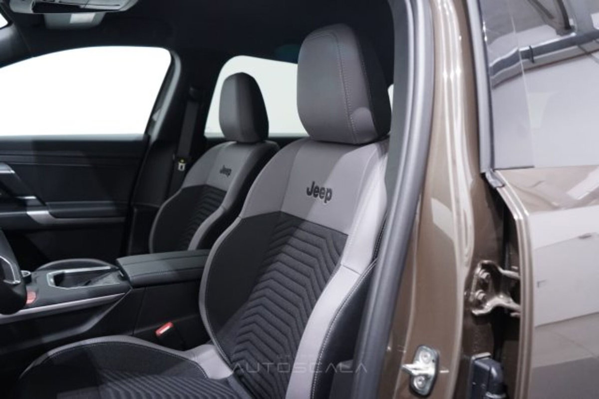 Jeep Compass 1.2 turbo e-hybrid mhev First Edition fwd 145cv edct6 (11)