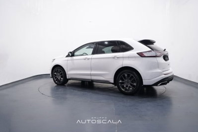 Ford Edge 2.0 TDCI 210 CV AWD Start&Stop Powershift Titanium (4)