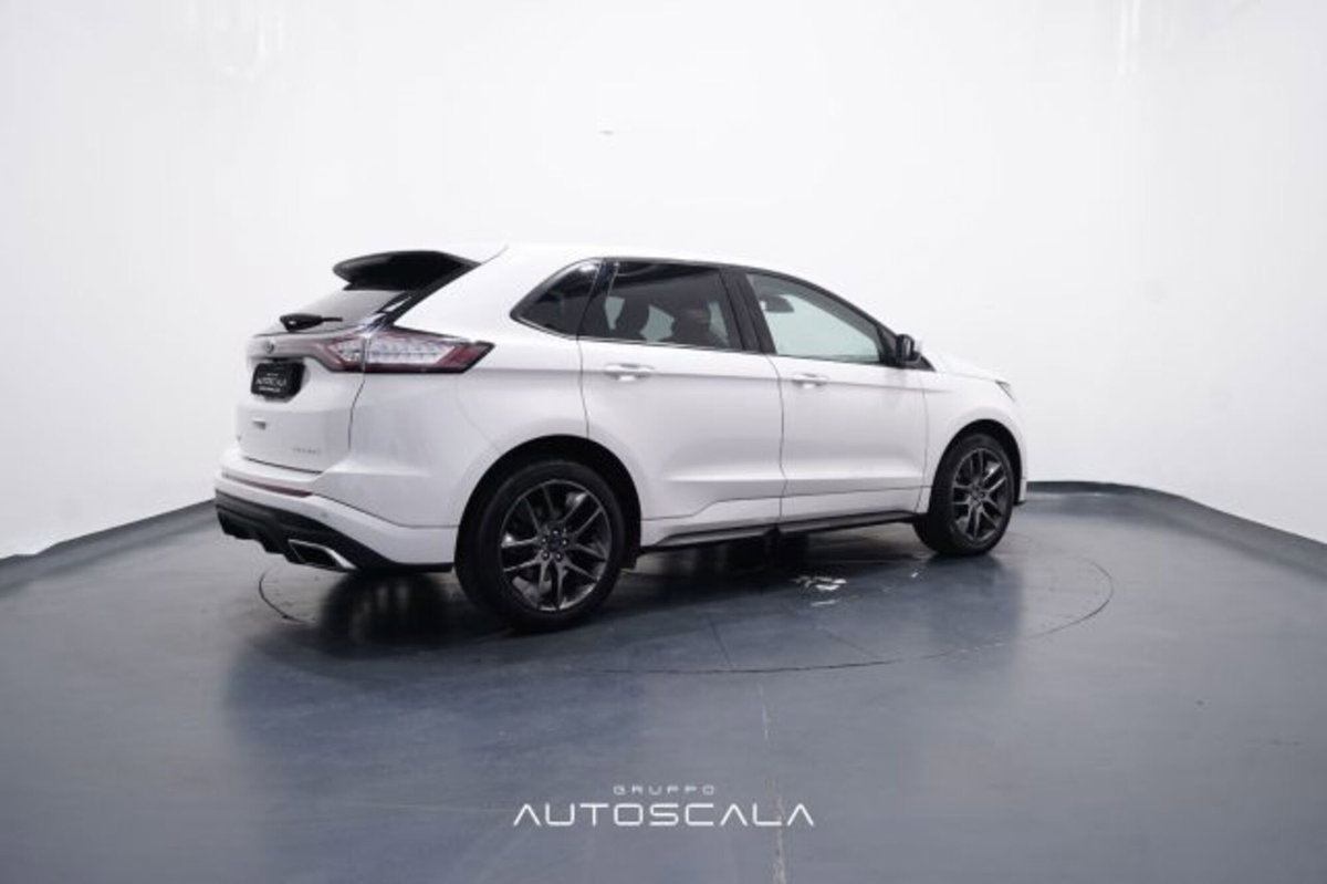 Ford Edge 2.0 TDCI 210 CV AWD Start&Stop Powershift Titanium (5)