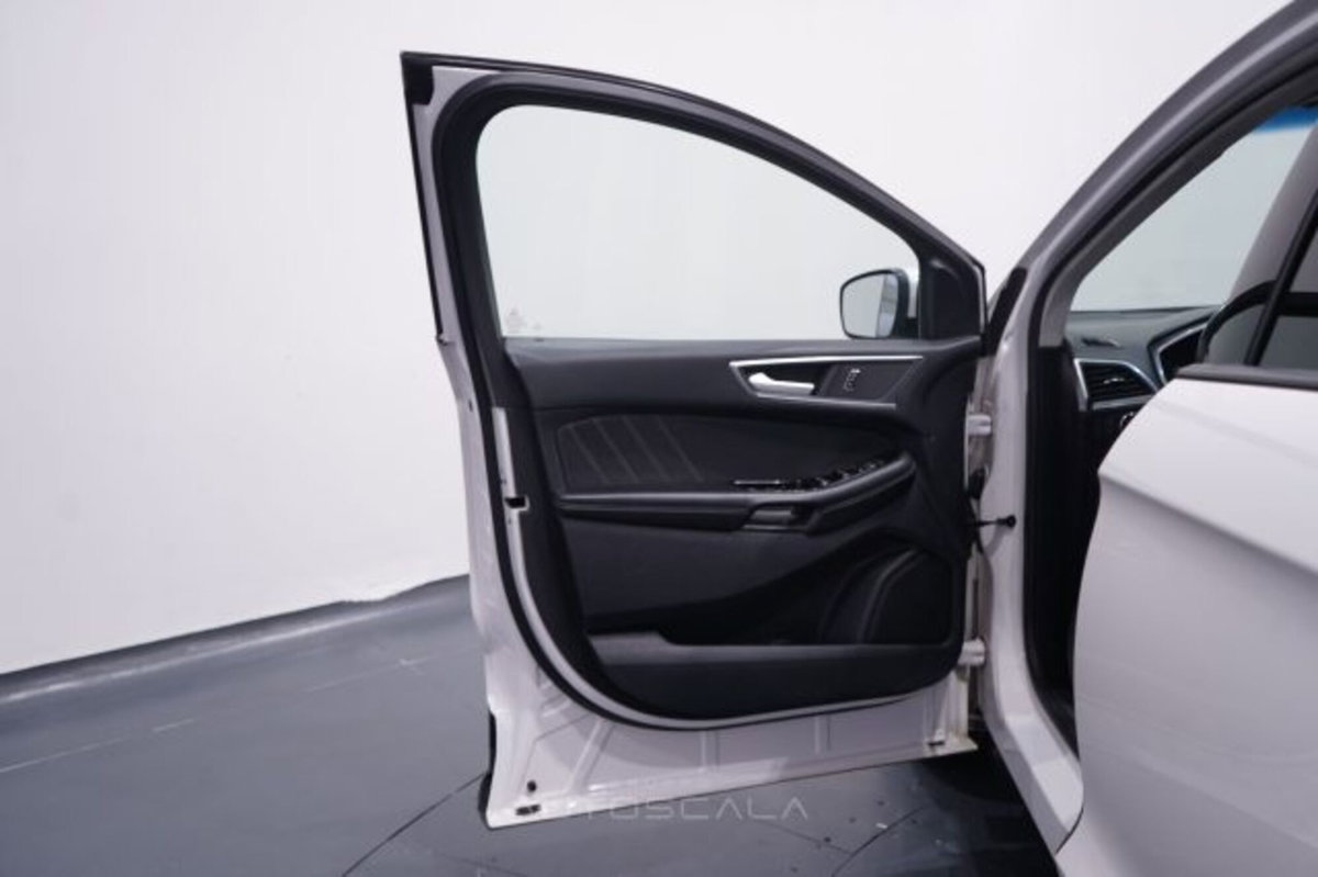 Ford Edge 2.0 TDCI 210 CV AWD Start&Stop Powershift Titanium (8)
