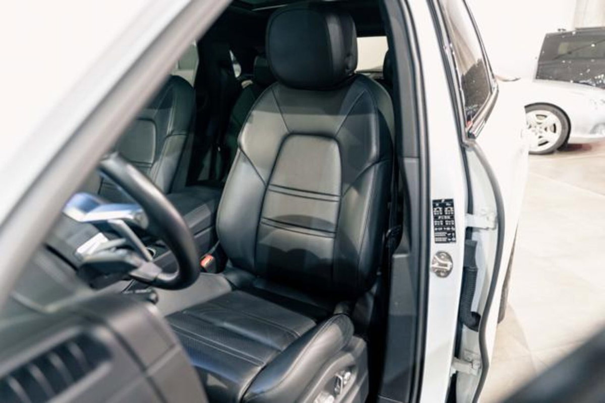 Porsche Cayenne 3.0 V6 (10)
