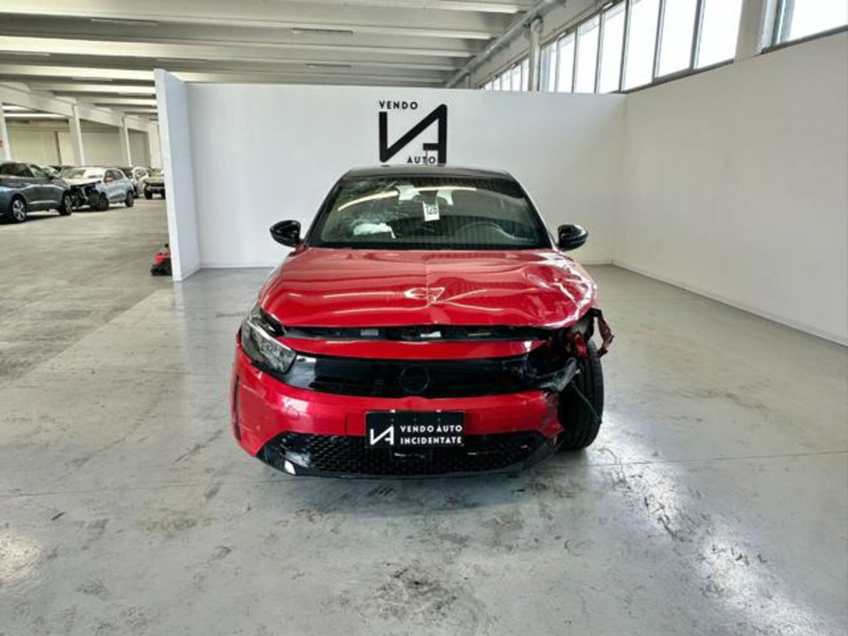 Opel Corsa 1.2 hybrid GS 100cv dct6 (2)