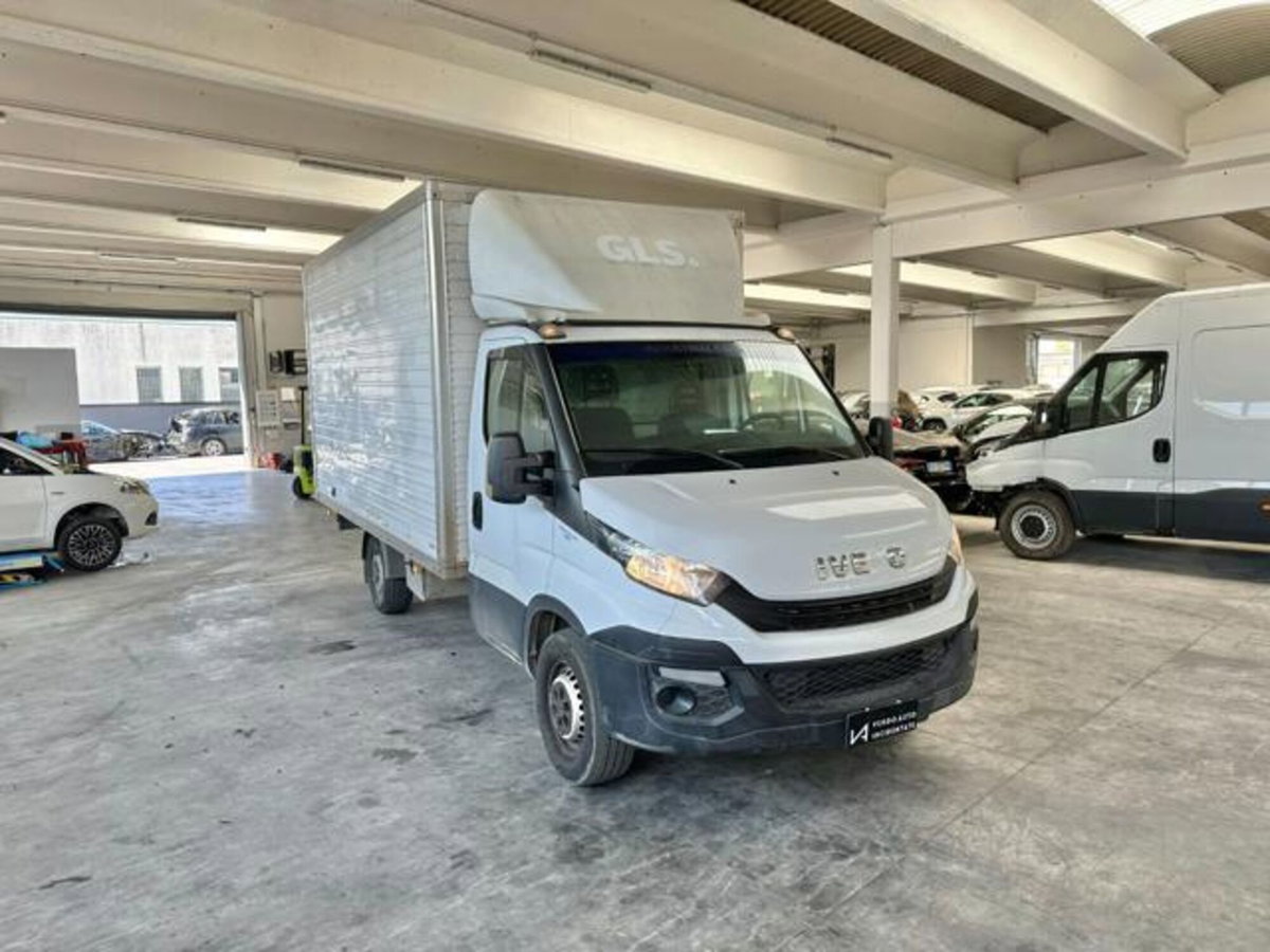 Iveco Daily Telaio 35S12 2.3 HPT PL Cabinato