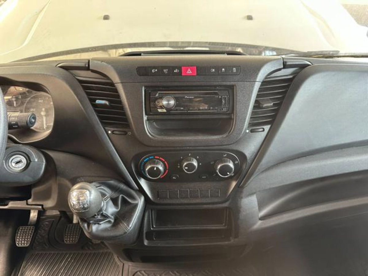 Iveco Daily Telaio 35S12 2.3 HPT PL Cabinato (13)