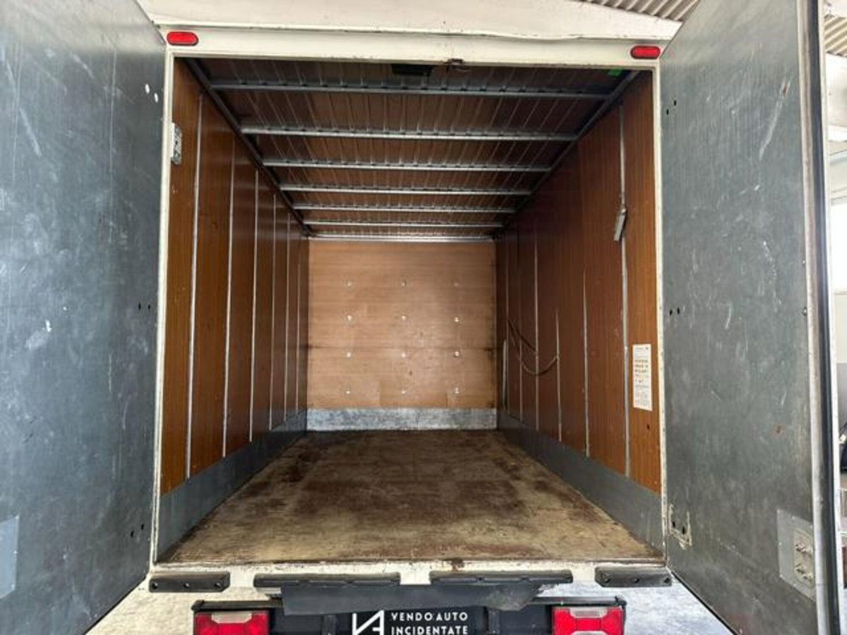 Iveco Daily Telaio 35S12 2.3 HPT PL Cabinato (16)