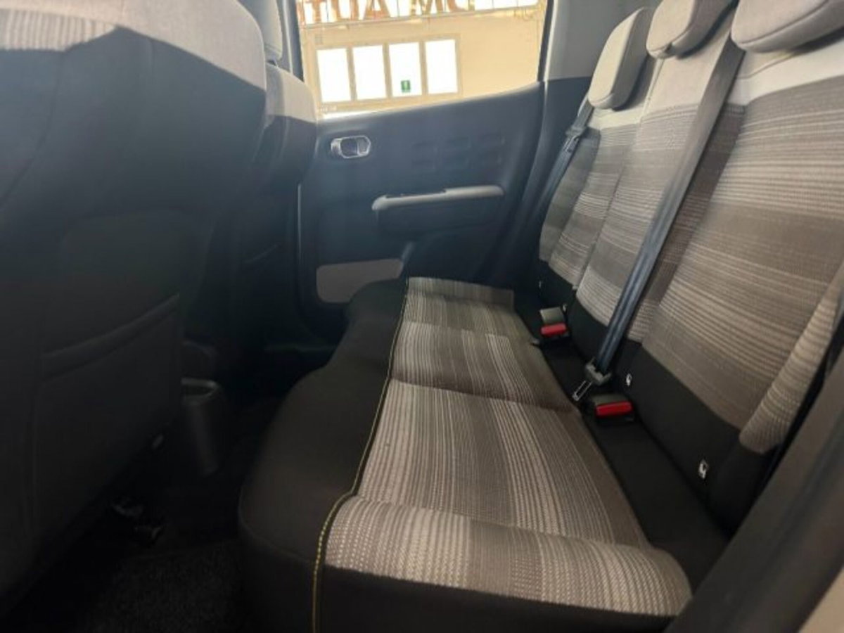 Citroen C3 BlueHDi 100 S&S Shine (14)