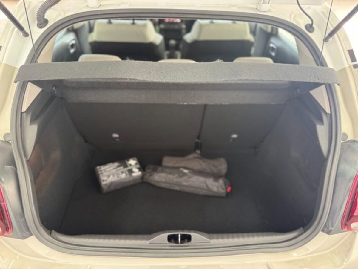Citroen C3 BlueHDi 100 S&S Shine (16)