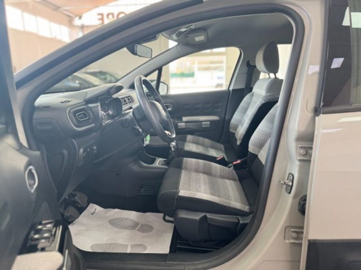 Citroen C3 BlueHDi 100 S&S Shine (9)