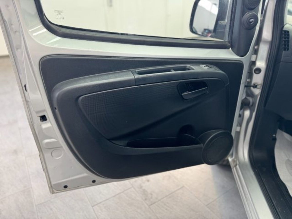 Fiat Qubo 1.3 MJT 80 CV Lounge (12)