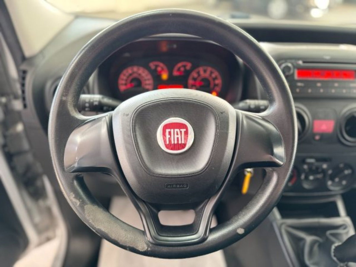 Fiat Qubo 1.3 MJT 80 CV Lounge (19)