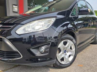 Ford C-Max 1.6 TDCi 95CV Titanium (18)