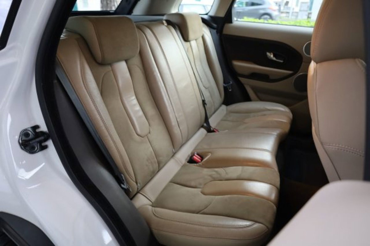 Land Rover Range Rover Evoque 2.2 Sd4 5p. Pure (12)