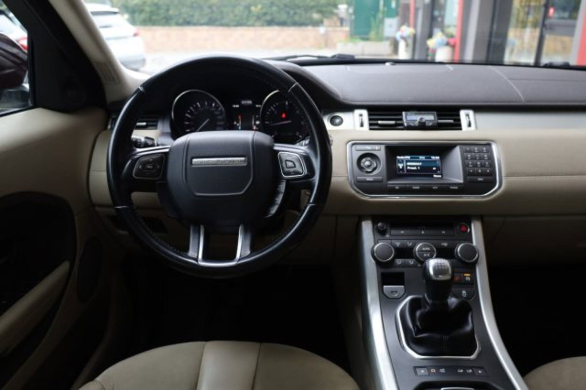 Land Rover Range Rover Evoque 2.2 Sd4 5p. Pure (5)