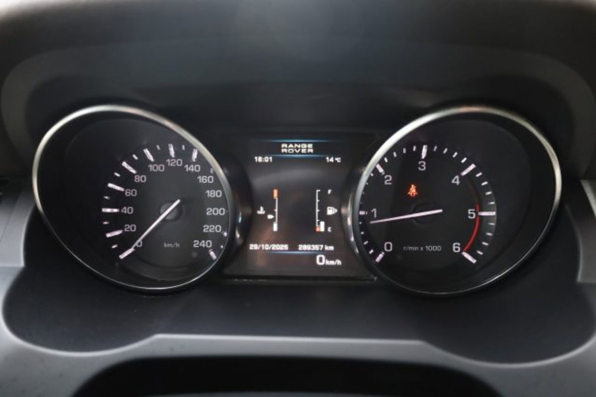Land Rover Range Rover Evoque 2.2 Sd4 5p. Pure (6)