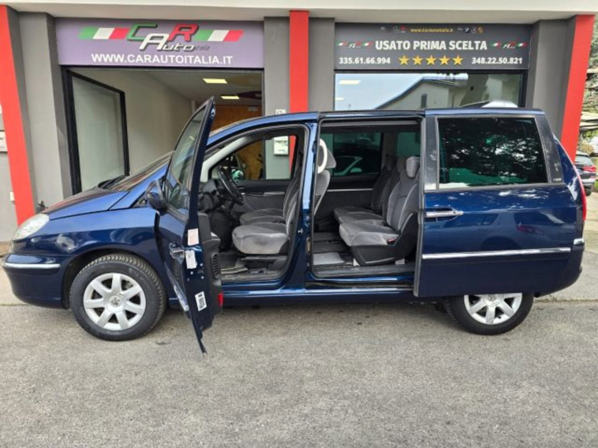 Peugeot 807 HDi 163CV ST (17)