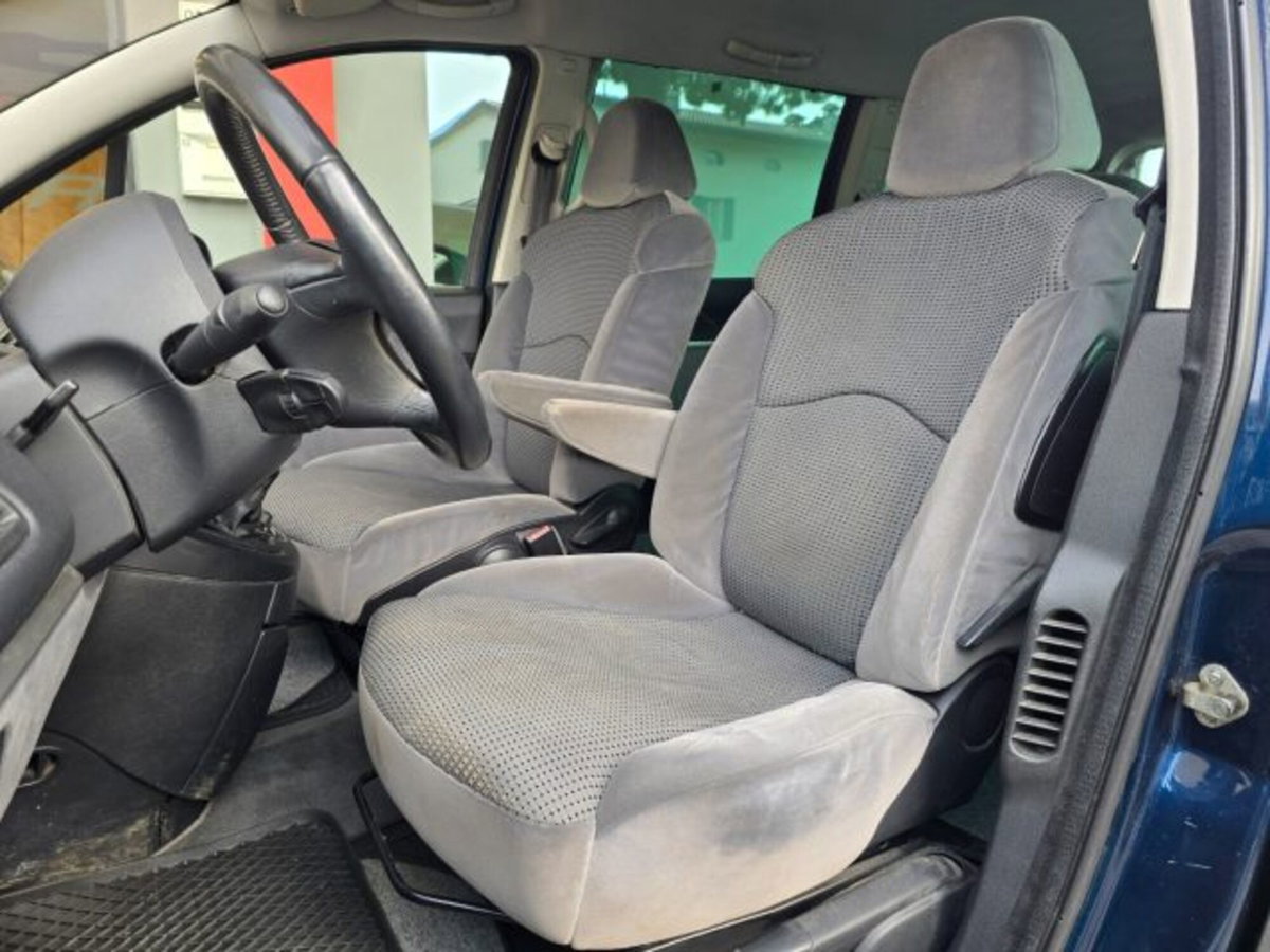 Peugeot 807 HDi 163CV ST (5)