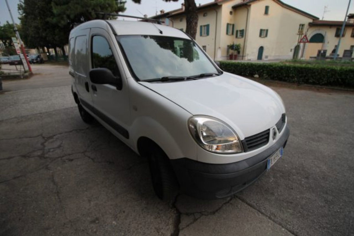 Renault Kangoo 1.5 dCi/60CV 3p. Confort Express (15)