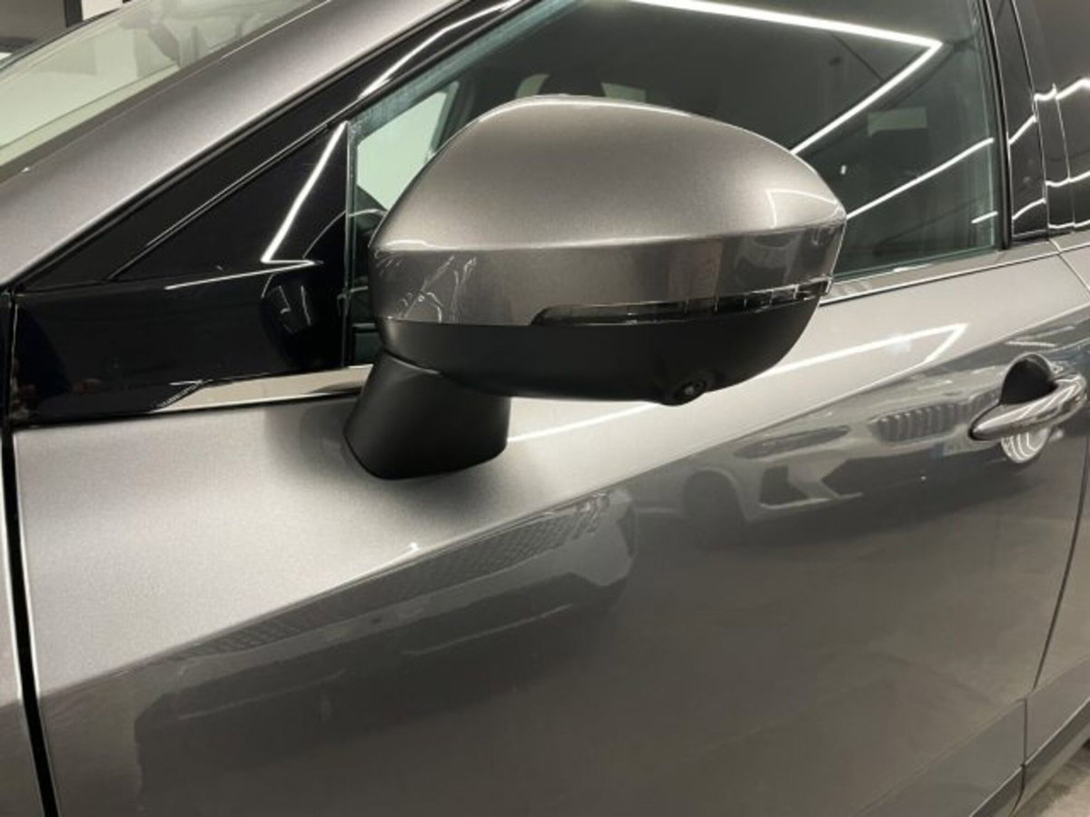 Nissan Qashqai 1.3 mhev N-Connecta 2wd 158cv (9)