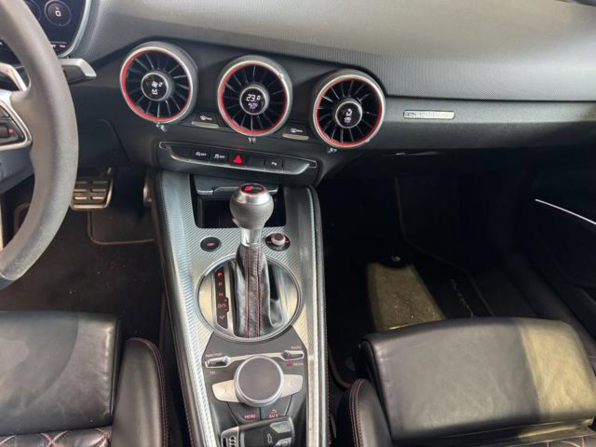 Audi TT RS Coupé 2.5 TFSI quattro S tronic (9)