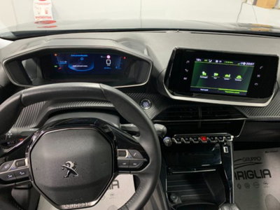 Peugeot 2008 BlueHDi 110 S&S Allure Pack (17)