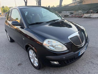 Lancia Ypsilon 16V Platino (7)