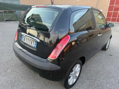 Lancia Ypsilon 16V Platino (9)