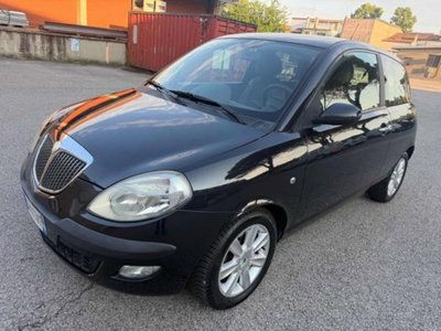 Lancia Ypsilon 16V Platino (6)