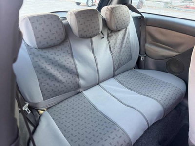 Lancia Ypsilon 16V Platino (10)