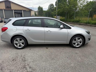 Opel Astra Station Wagon 1.4 100CV Sports Cosmo (16)