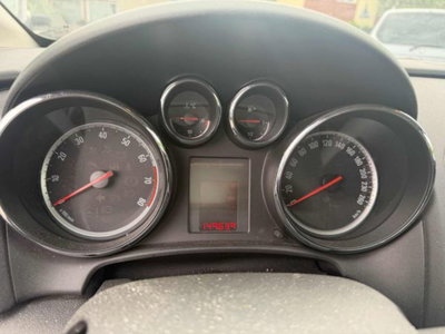 Opel Astra Station Wagon 1.4 100CV Sports Cosmo (4)