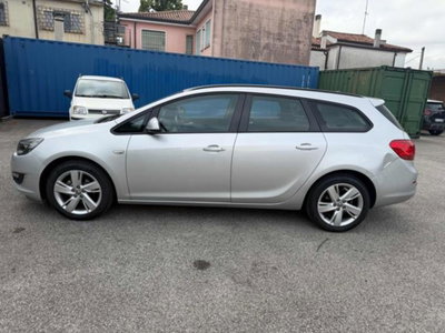 Opel Astra Station Wagon 1.4 100CV Sports Cosmo (7)