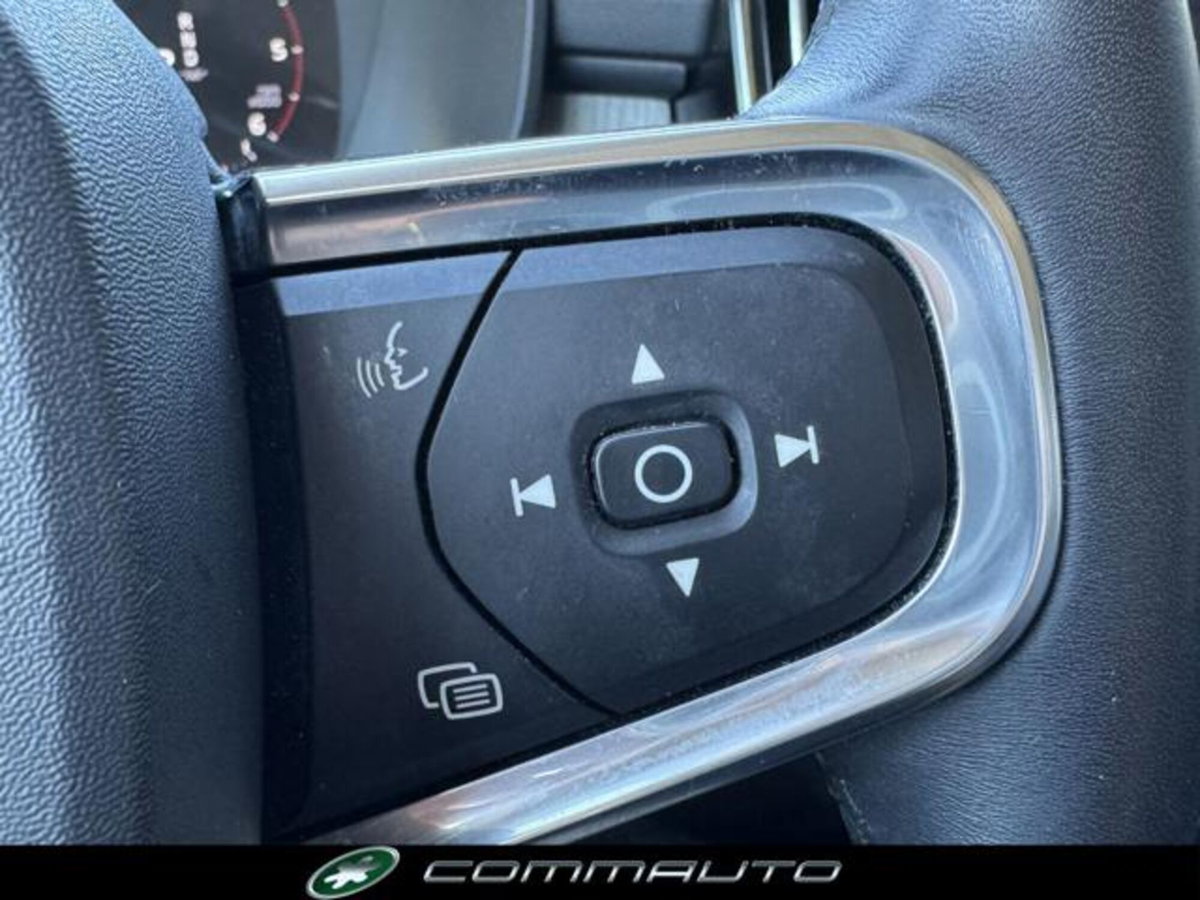 Volvo XC40 D3 Geartronic Inscription (16)