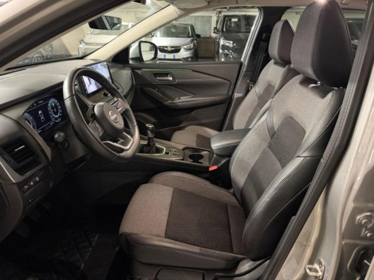 Nissan Qashqai 1.3 mhev N-Connecta 2wd 140cv (10)